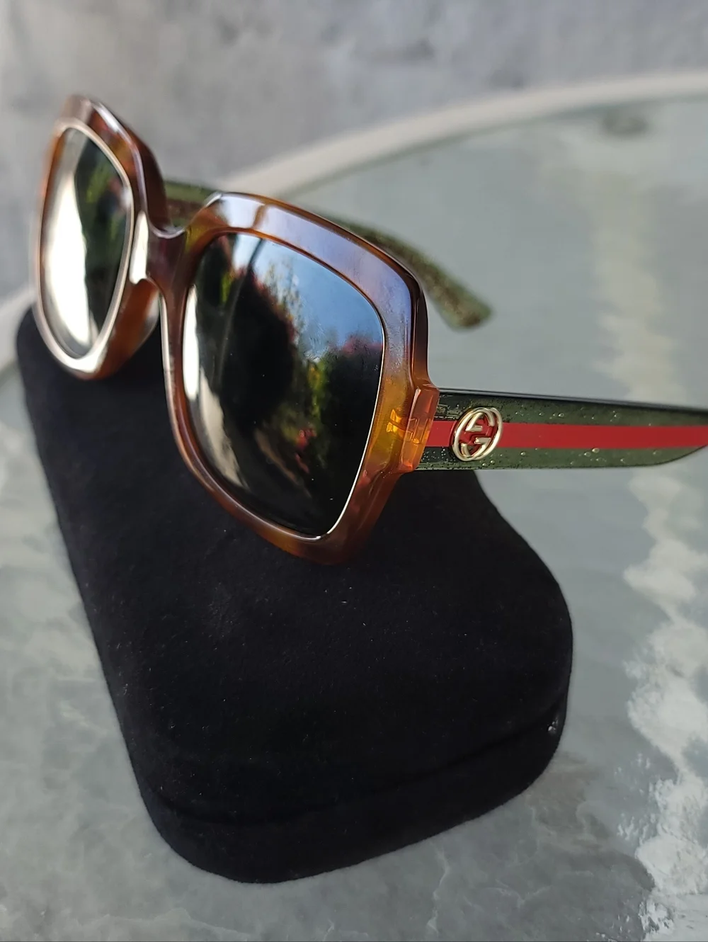 Gucci Women’s Tortoise Frame Sunglasses with Signature Stripe - Picture 2 of 11